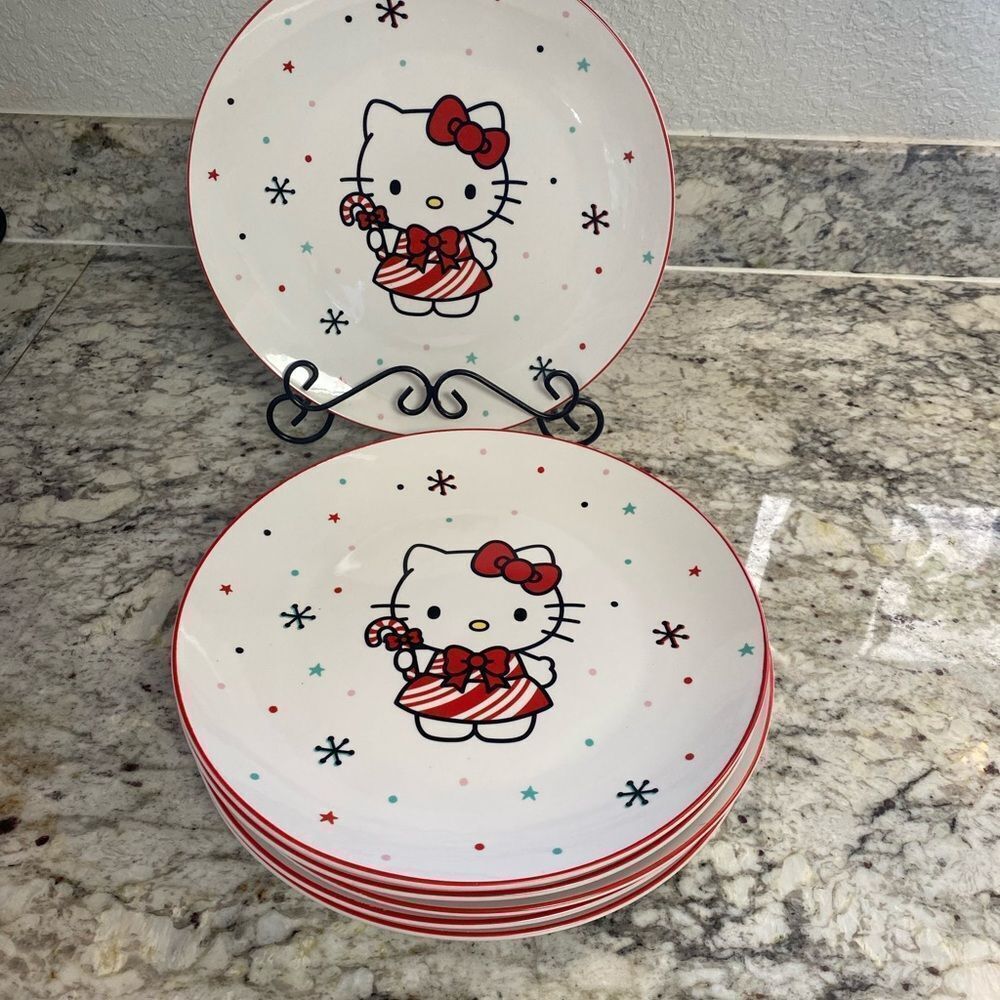Hello Kitty Candy Cane Plate - Picture 2 of 3